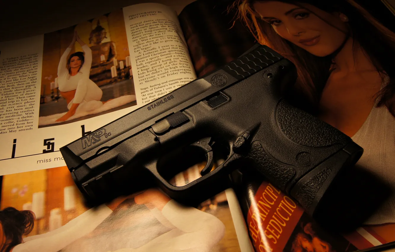 Photo wallpaper gun, weapons, journal, Smith &ampamp; Wesson, &ampquot;Stainless&ampquot;