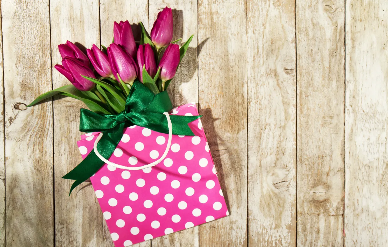 Photo wallpaper flowers, bouquet, tulips, handbag