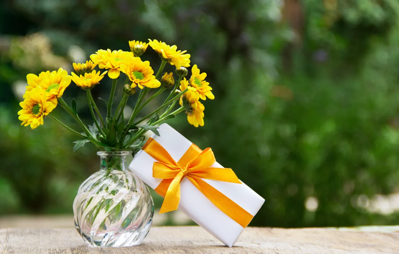 Photo wallpaper flowers, table, gift, bouquet, vase, field
