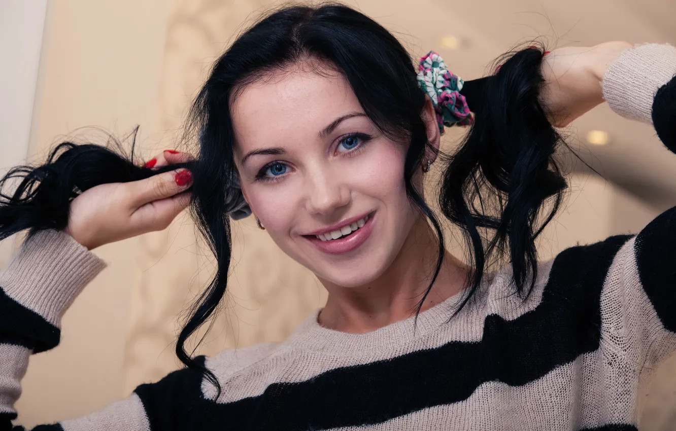 Photo wallpaper smile, brunette, ponytail, Brandi A
