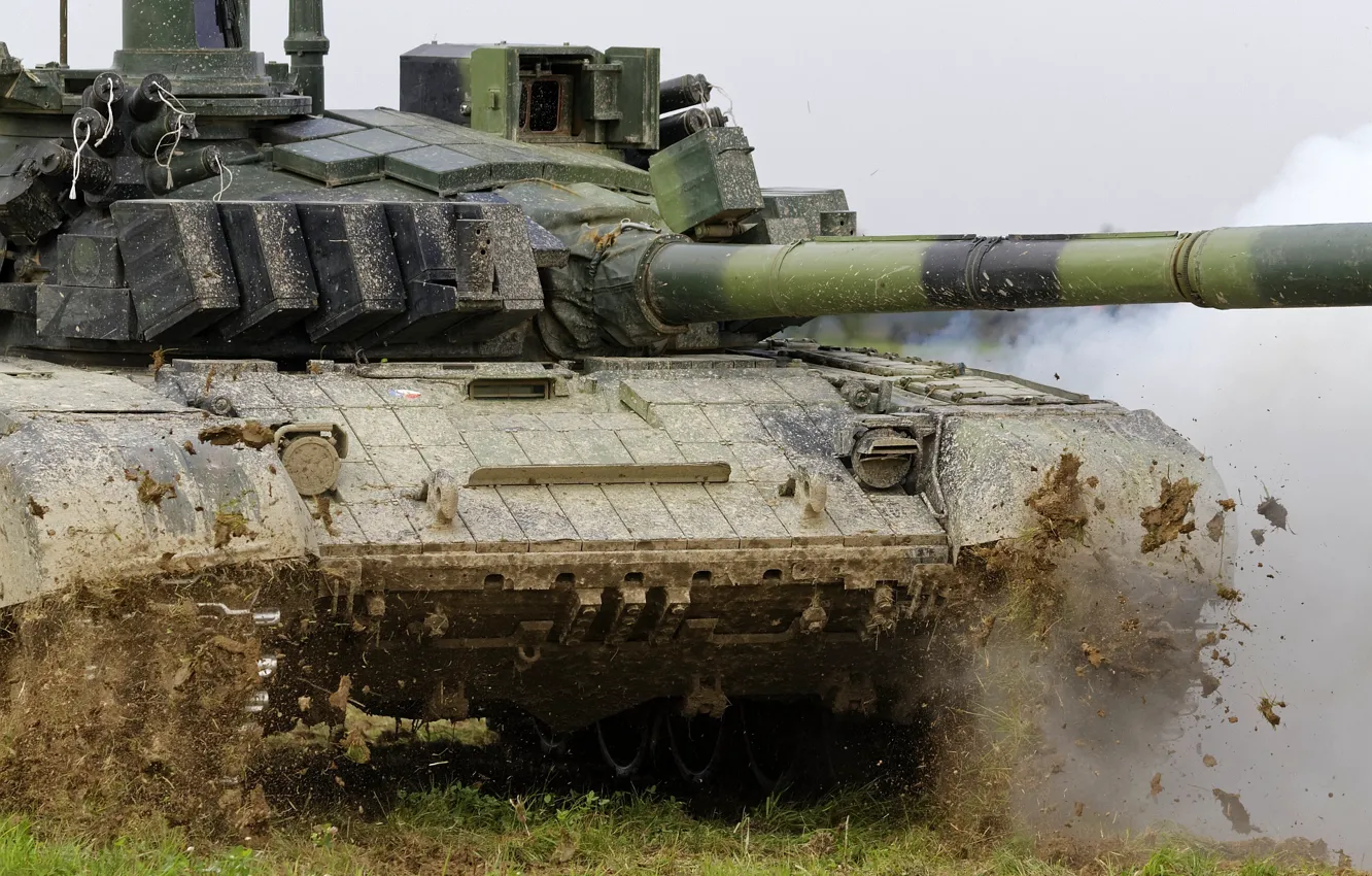 Photo wallpaper field, dirt, tank, combat, T-72