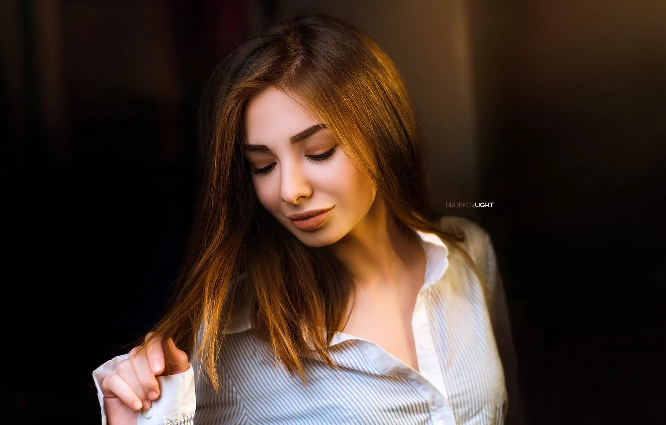 Photo wallpaper pose, background, model, portrait, makeup, hairstyle, shirt, brown hair