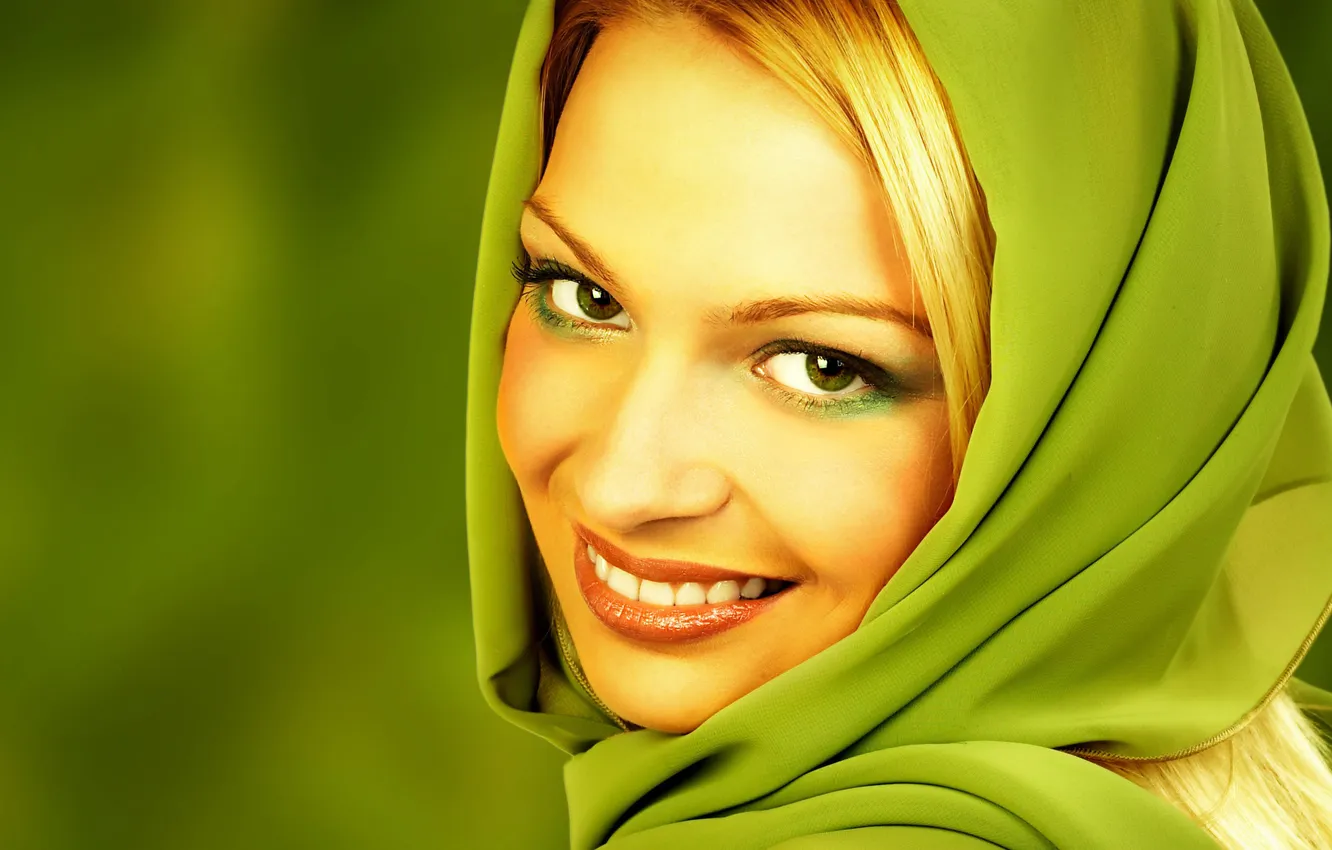 Photo wallpaper face, smile, blonde, shawl