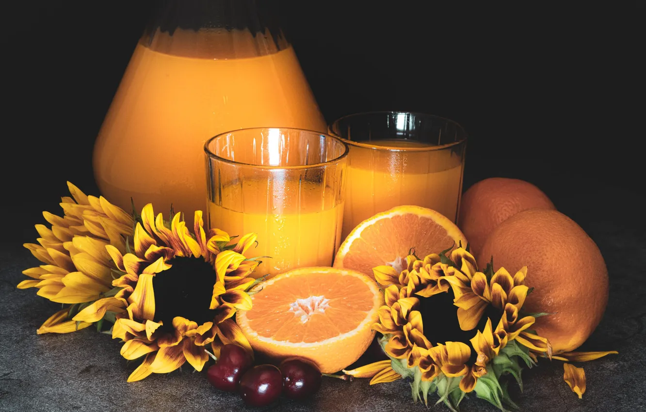 Photo wallpaper sunflowers, oranges, juice