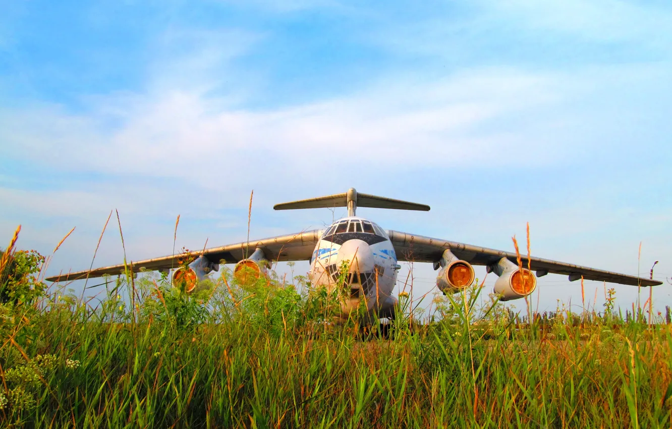 Photo wallpaper the airfield, Aviation, The Il-76