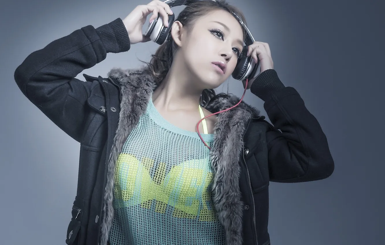 Photo wallpaper girl, headphones, Asian