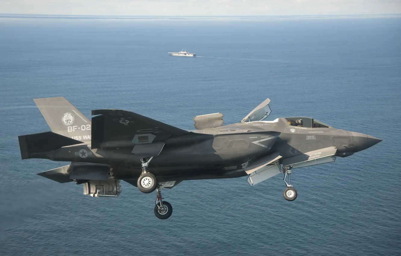 Photo wallpaper fighter, and vertical landing, with short takeoff, STOVL, the landing maneuver, lockheed martin f-35В