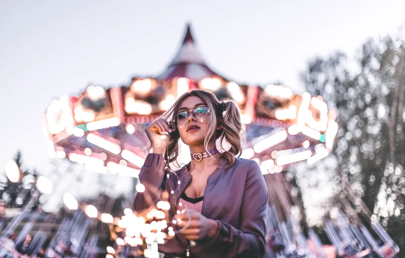 Photo wallpaper look, girl, light, lights, pose, hair, glasses, attraction