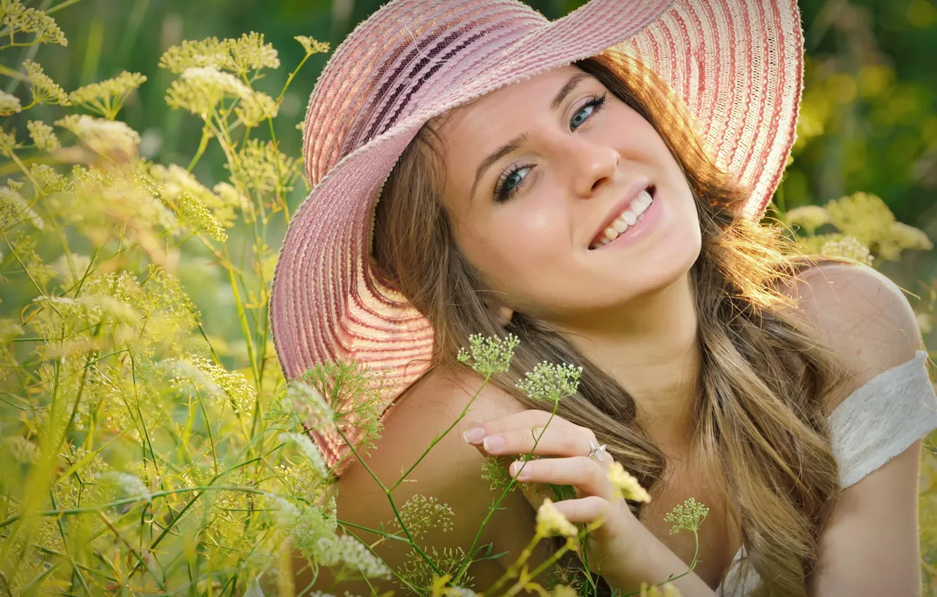Photo wallpaper summer, grass, girl, smile, hat