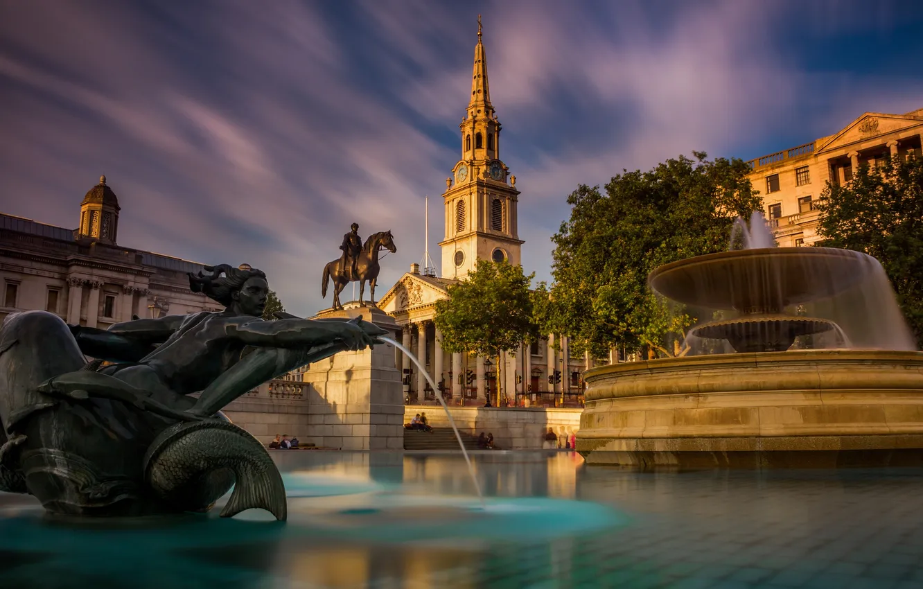 Photo wallpaper the sky, clouds, England, London, home, monument, fountain, Trafalgar square