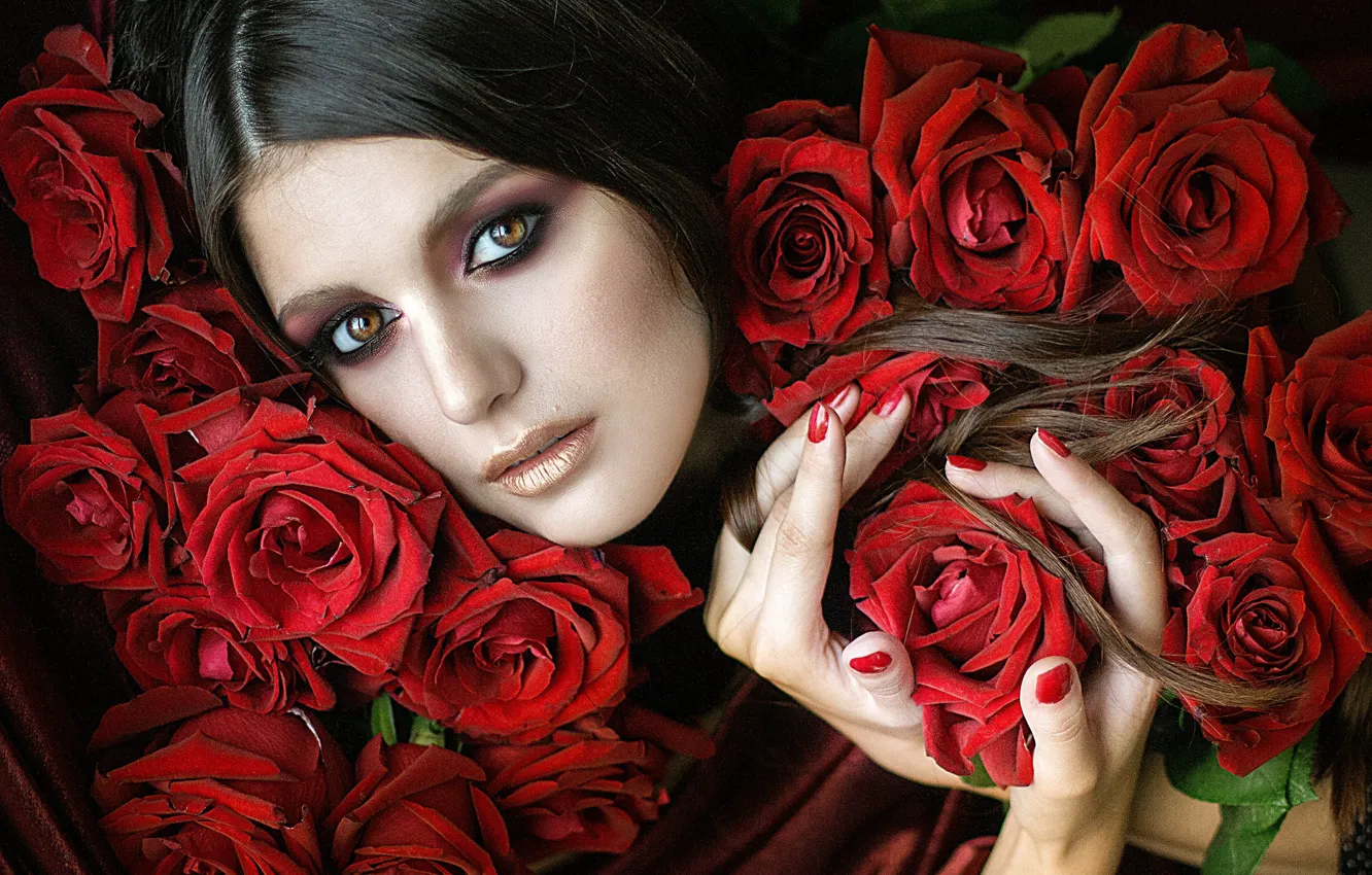 Photo wallpaper look, girl, flowers, face, roses, hands, makeup, manicure