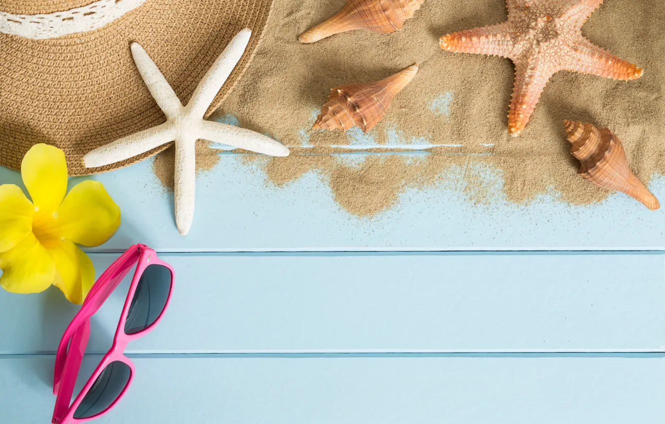 Photo wallpaper sand, beach, summer, stay, star, hat, glasses, shell