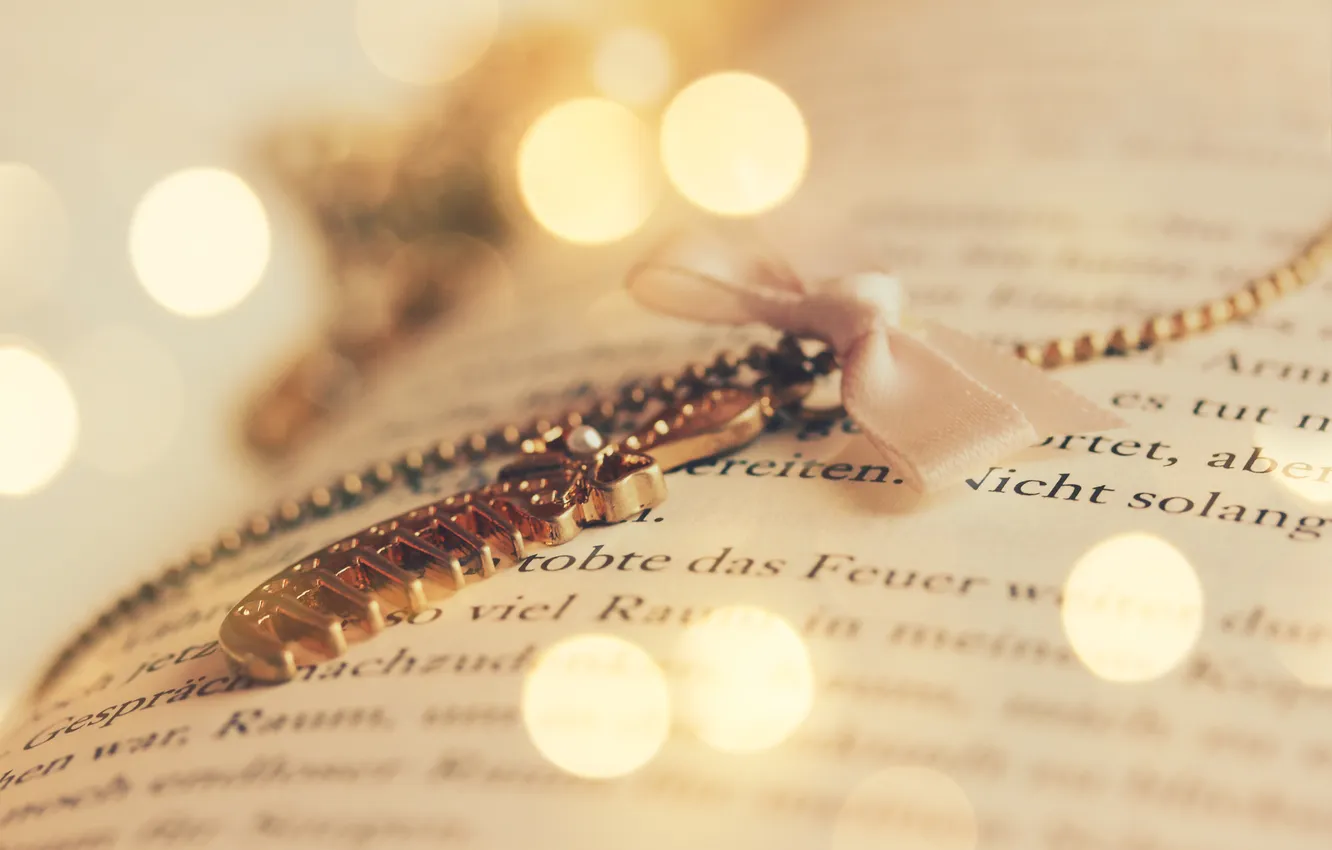 Photo wallpaper macro, decoration, tape, bow, comb