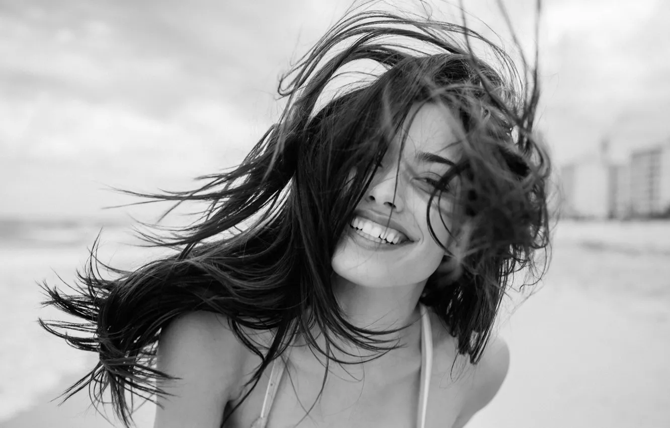 Photo wallpaper look, girl, smile, hair, black and white, Samaria Regalado