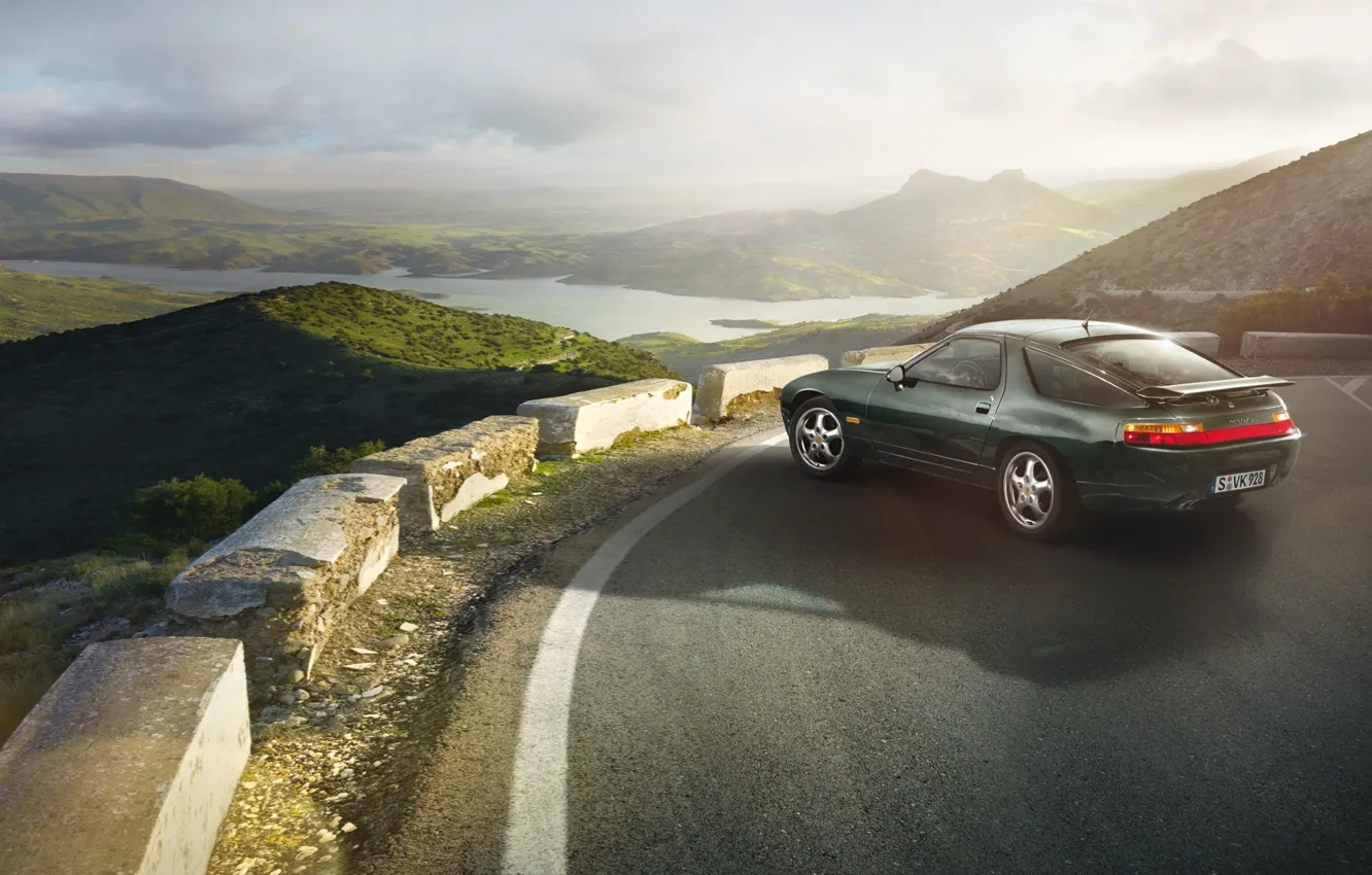 Photo wallpaper the sky, mountains, Porsche, Porsche, rear view, GTS, 1991, 928