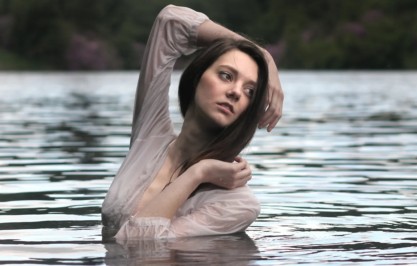 Photo wallpaper portrait, in the water, Tanya