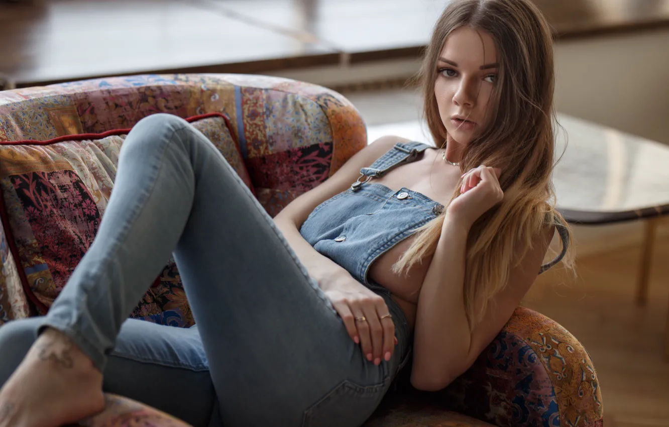 Photo wallpaper chest, jeans, legs, sponge, Andrey Zhukov, Venera Gudkova, Venus Gudkov