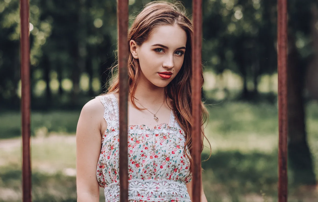 Photo wallpaper greens, look, girl, trees, Park, portrait, makeup, dress