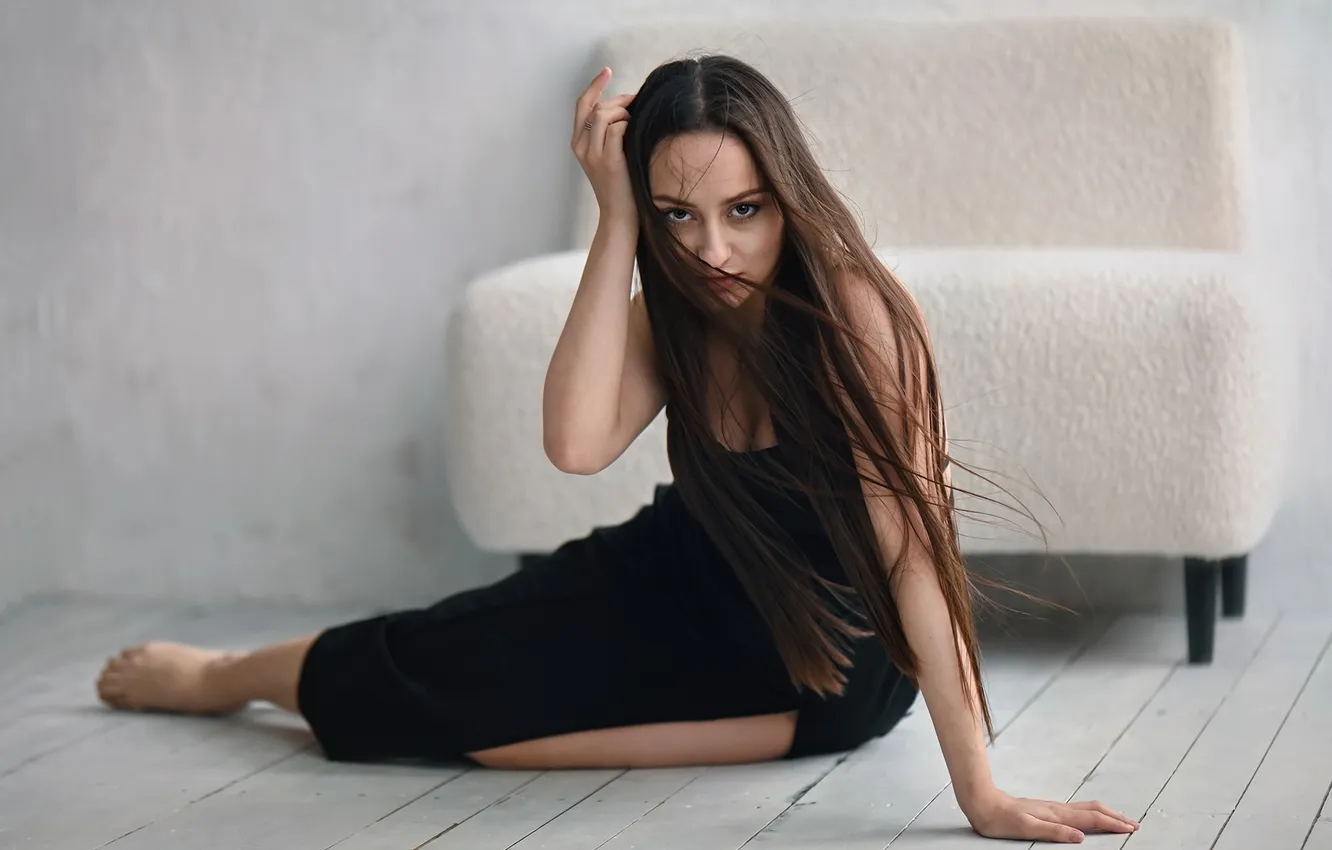 Photo wallpaper look, girl, pose, hands, long hair, on the floor, Victor Uglov, Daria Kvetnaya