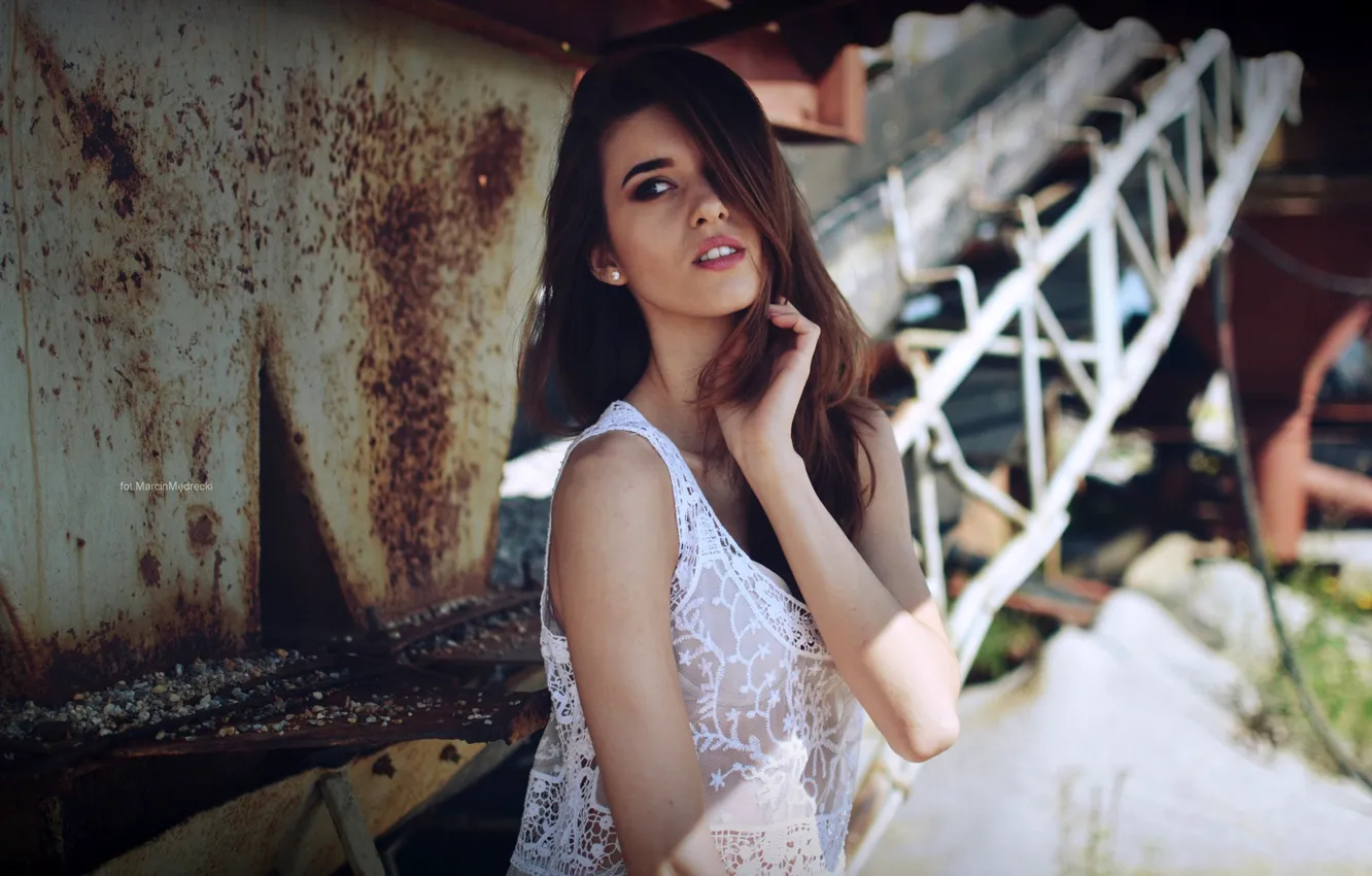 Photo wallpaper pose, model, portrait, makeup, hairstyle, brown hair, beauty, in white