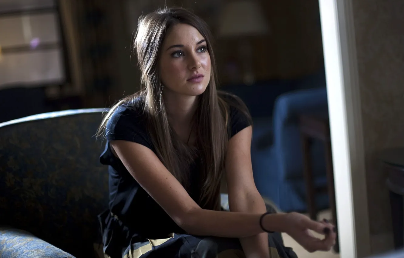 Photo wallpaper Descendants, look, Shailene Woodley, actress, photoshoot, Shailene Woodley