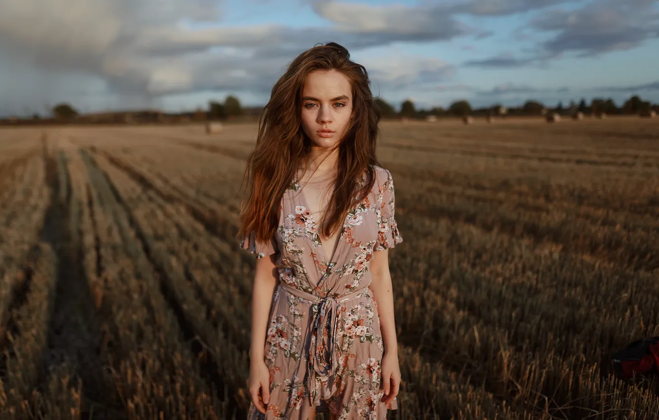 Photo wallpaper girl, in the field, Aleks Five