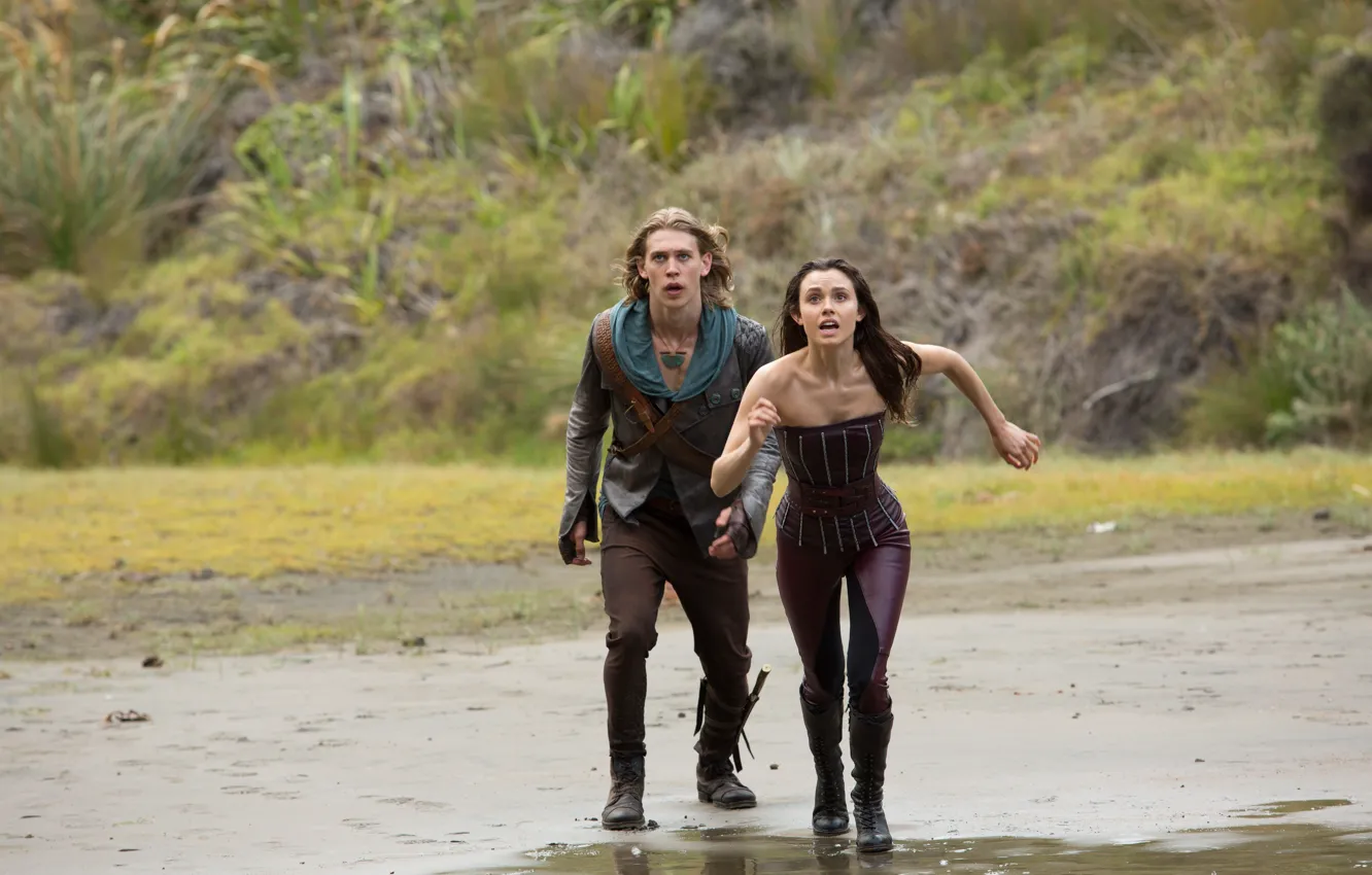 Photo wallpaper girl, beach, man, sand, knife, suna, tv series, Poppy Drayton