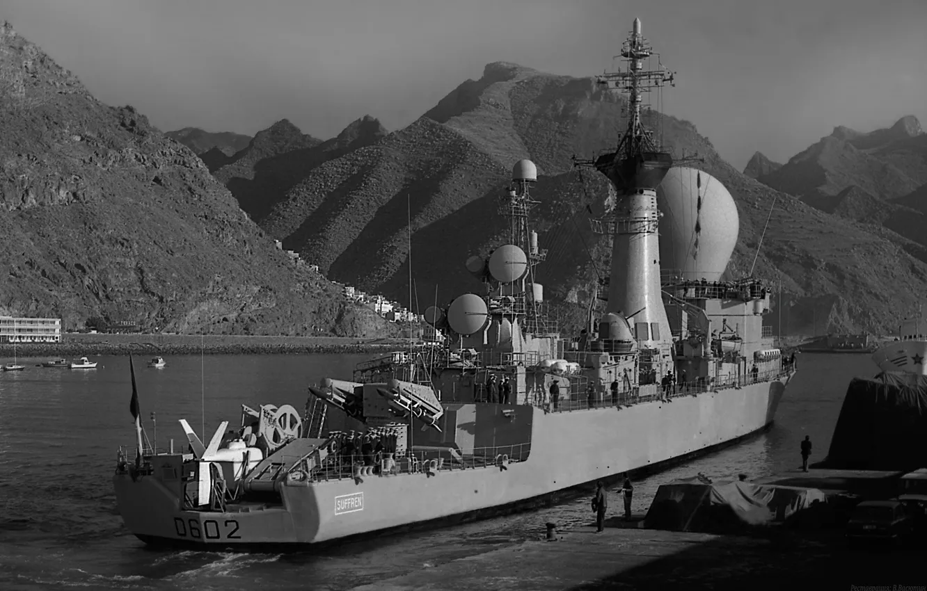 Photo wallpaper French Navy, Suffren, destroyer URO, D602