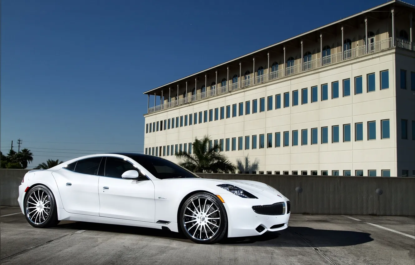 Photo wallpaper white, the sky, palm trees, building, white, sky, Fisker, Karma