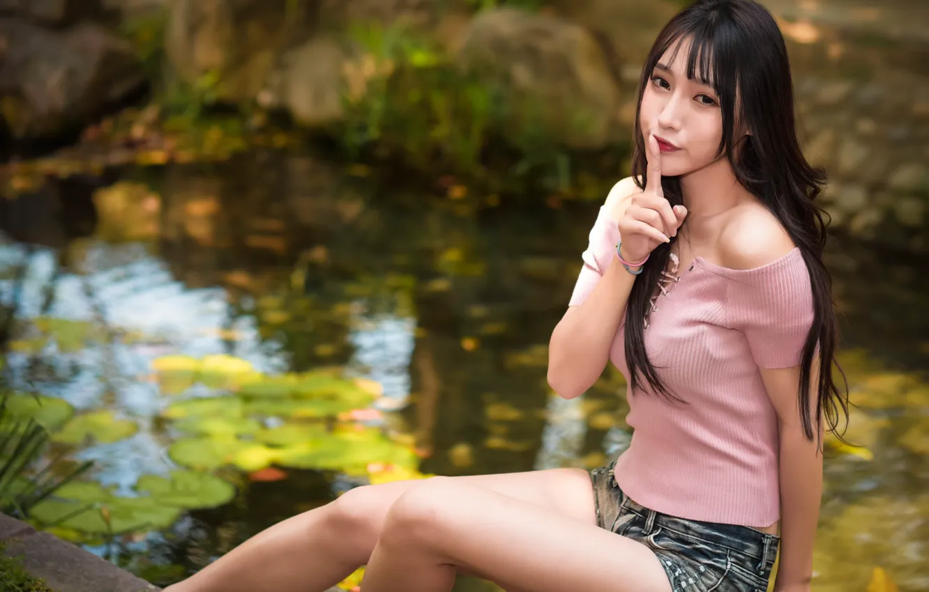 Photo wallpaper summer, look, girl, face, background, figure, shorts, legs