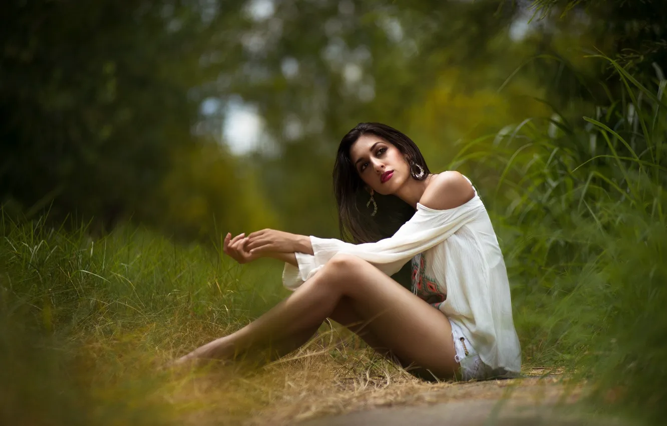Photo wallpaper greens, shorts, makeup, legs