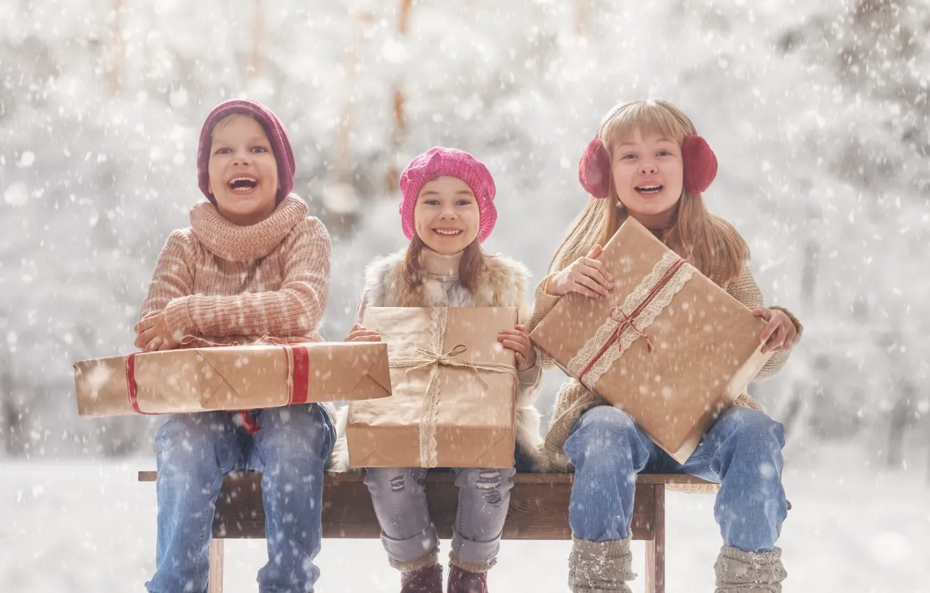 Photo wallpaper winter, snow, children, holiday, gifts