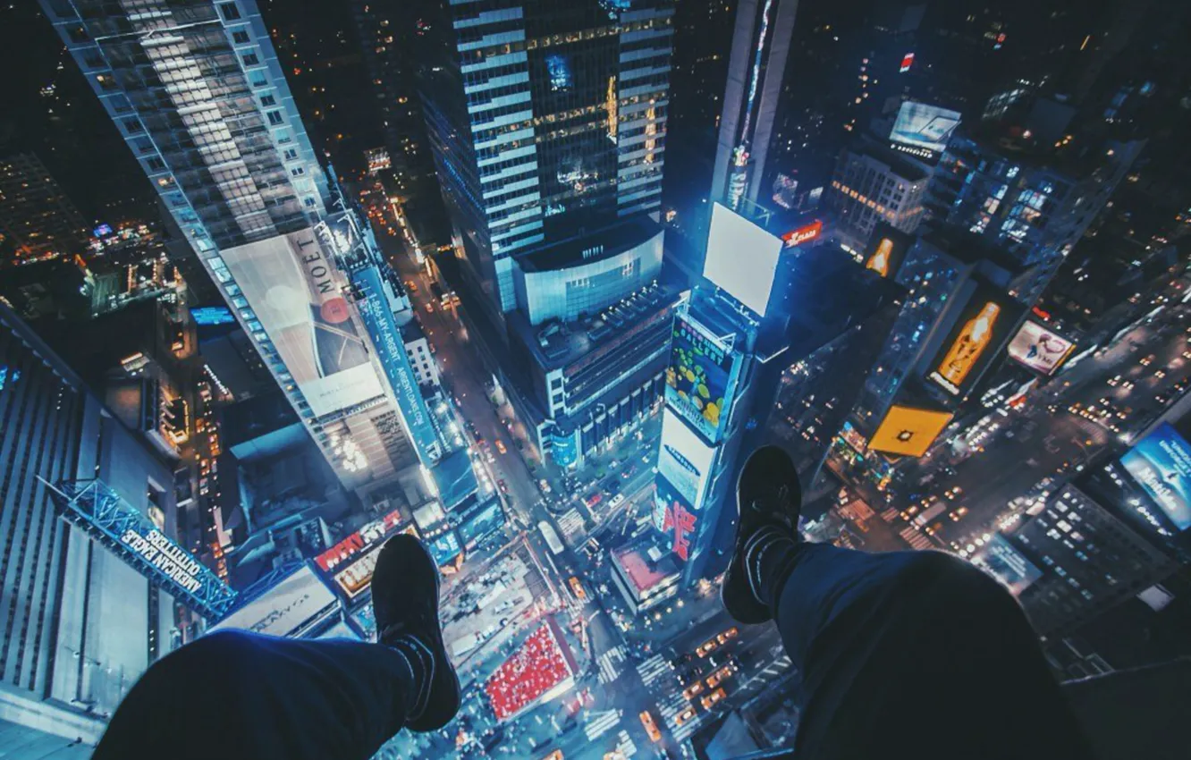 Photo wallpaper machine, city, the city, feet, height, New York, sneakers, New-York