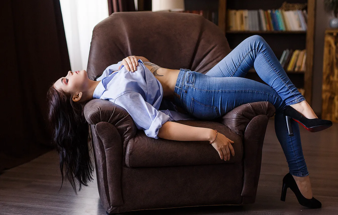 Photo wallpaper girl, ass, model, tattoo, women, jeans, brunette, armchair