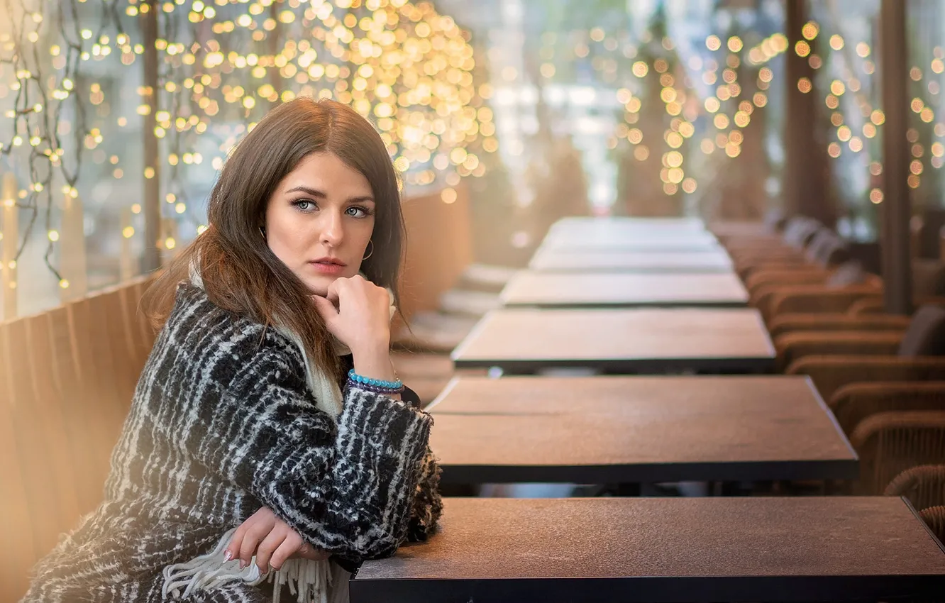 Photo wallpaper look, girl, face, portrait, makeup, cafe, Tanya Markova