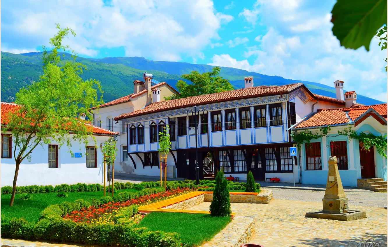 Photo wallpaper home, house, Bulgaria, Bulgaria, Karlovo, Charles