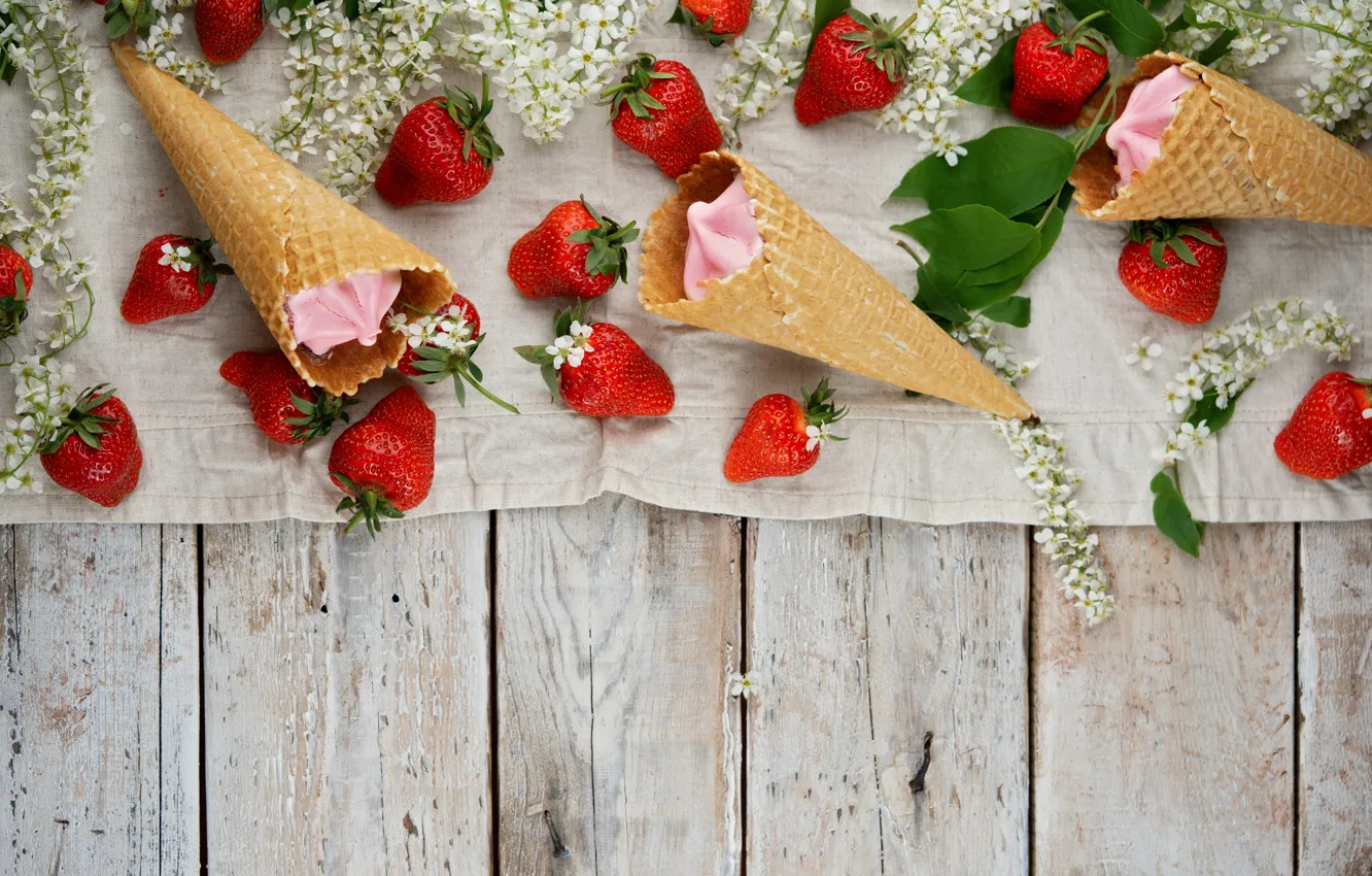 Photo wallpaper berries, strawberry, ice cream, Egrigorovich