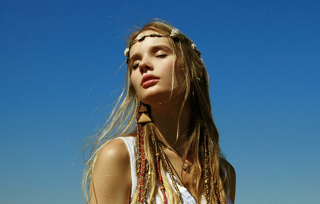 Photo wallpaper summer, face, background, hair, lips, cutie