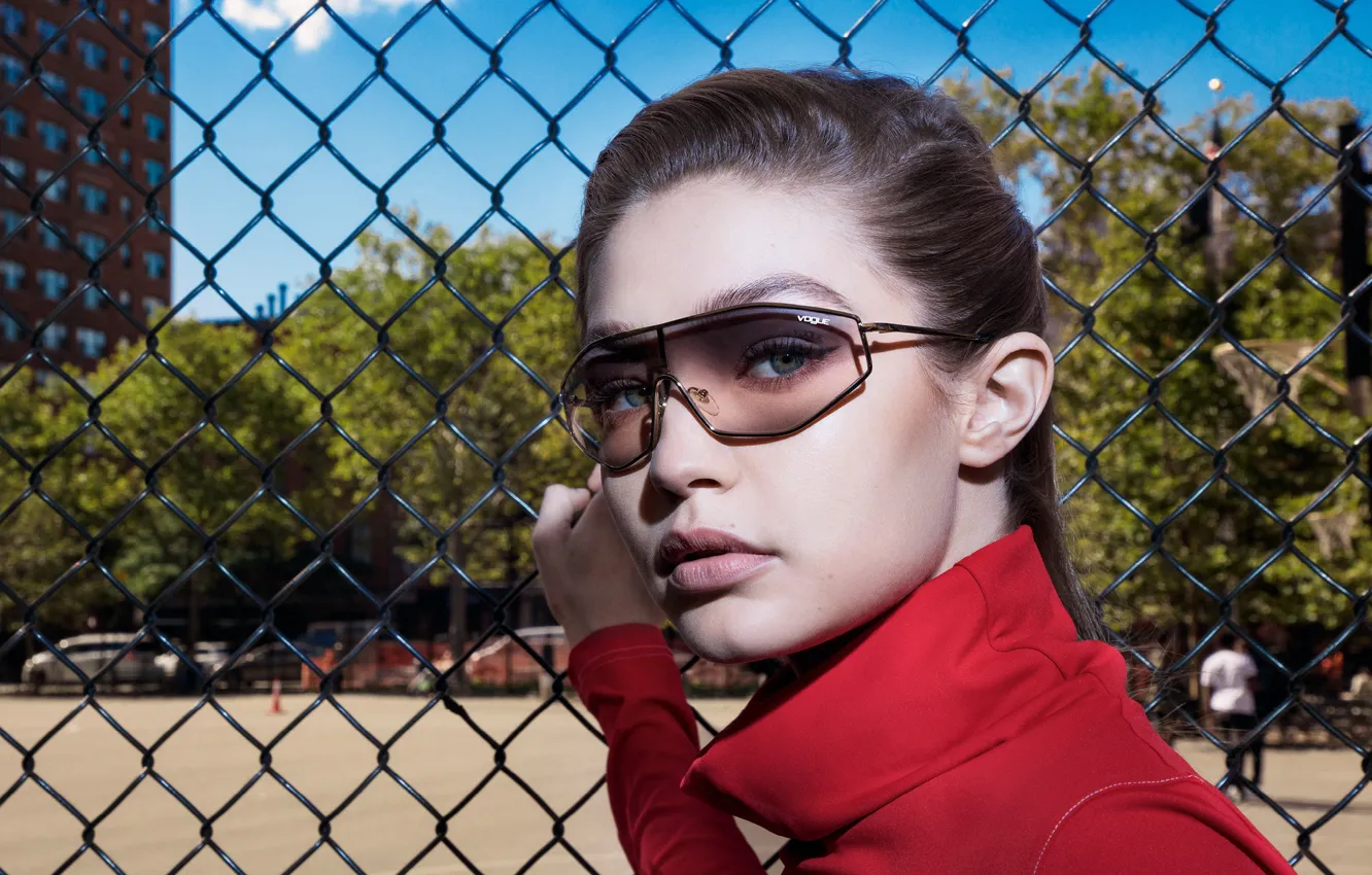 Photo wallpaper look, girl, face, mesh, street, model, glasses, Vogue