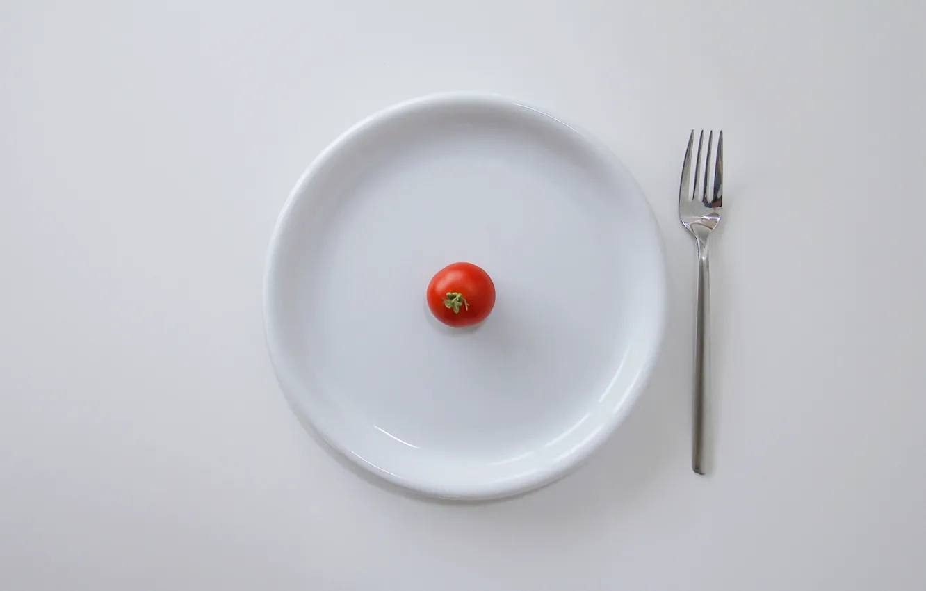 Photo wallpaper positive, plate, white background, plate, plug, tomato, cherry, fork