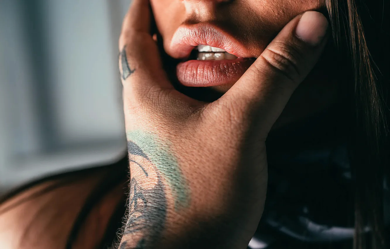 Photo wallpaper girl, hand, tattoo, sponge, teeth, Nask Photo