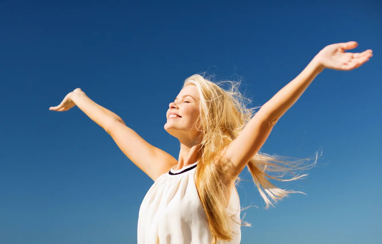 Photo wallpaper the sky, girl, blonde, happy, joyful