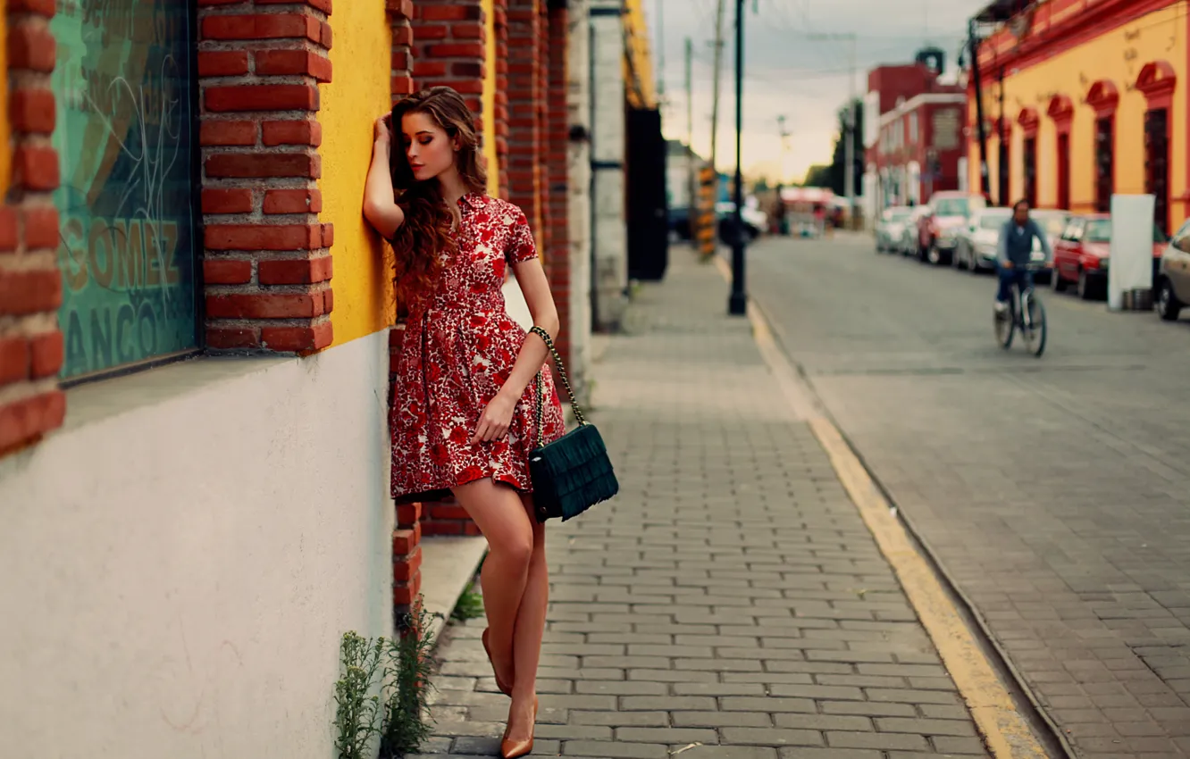 Photo wallpaper girl, the city, street, dress