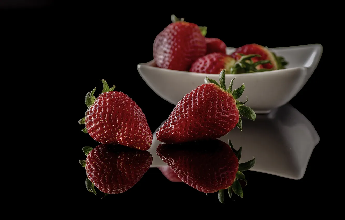 Photo wallpaper macro, background, strawberry