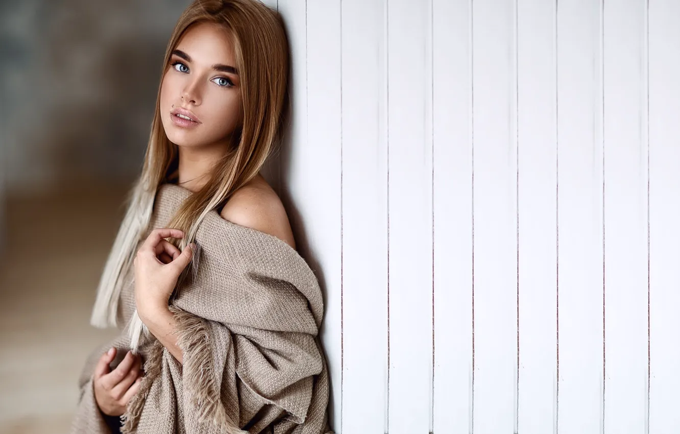 Photo wallpaper girl, photographer Sergey Sorokin, Model Love is the wall