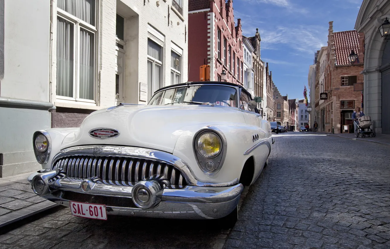 Photo wallpaper machine, the city, street