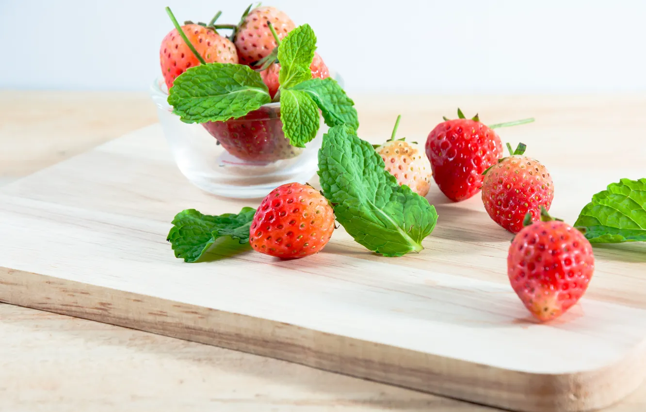 Photo wallpaper strawberries, berry, bowl