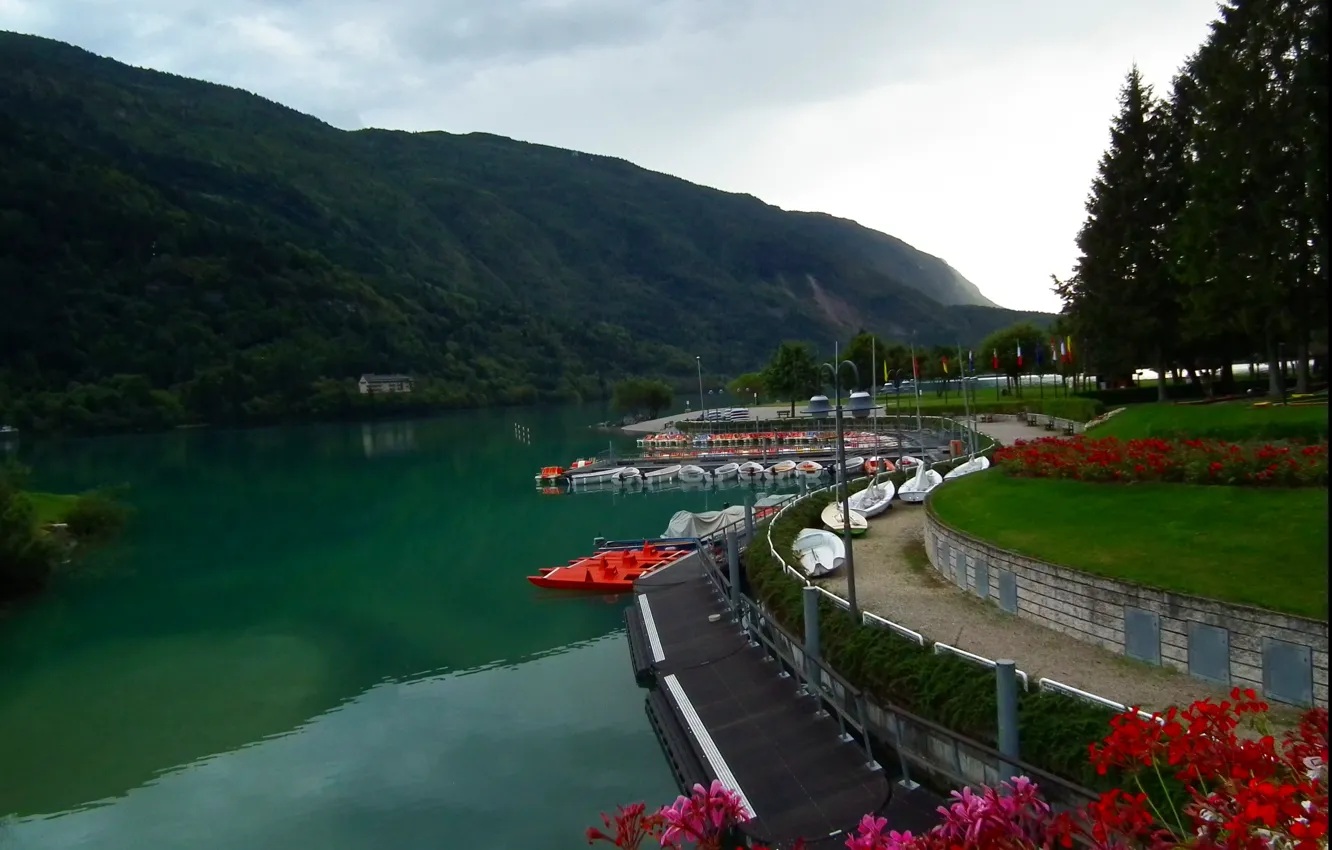 Photo wallpaper lake, mountain, boats, Promenade, Italy, Italy, mountain, boats