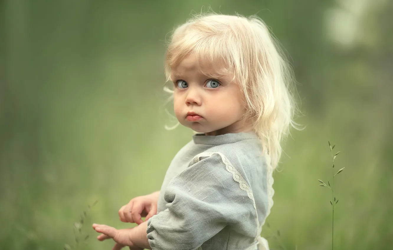 Photo wallpaper blonde, pose, little girl