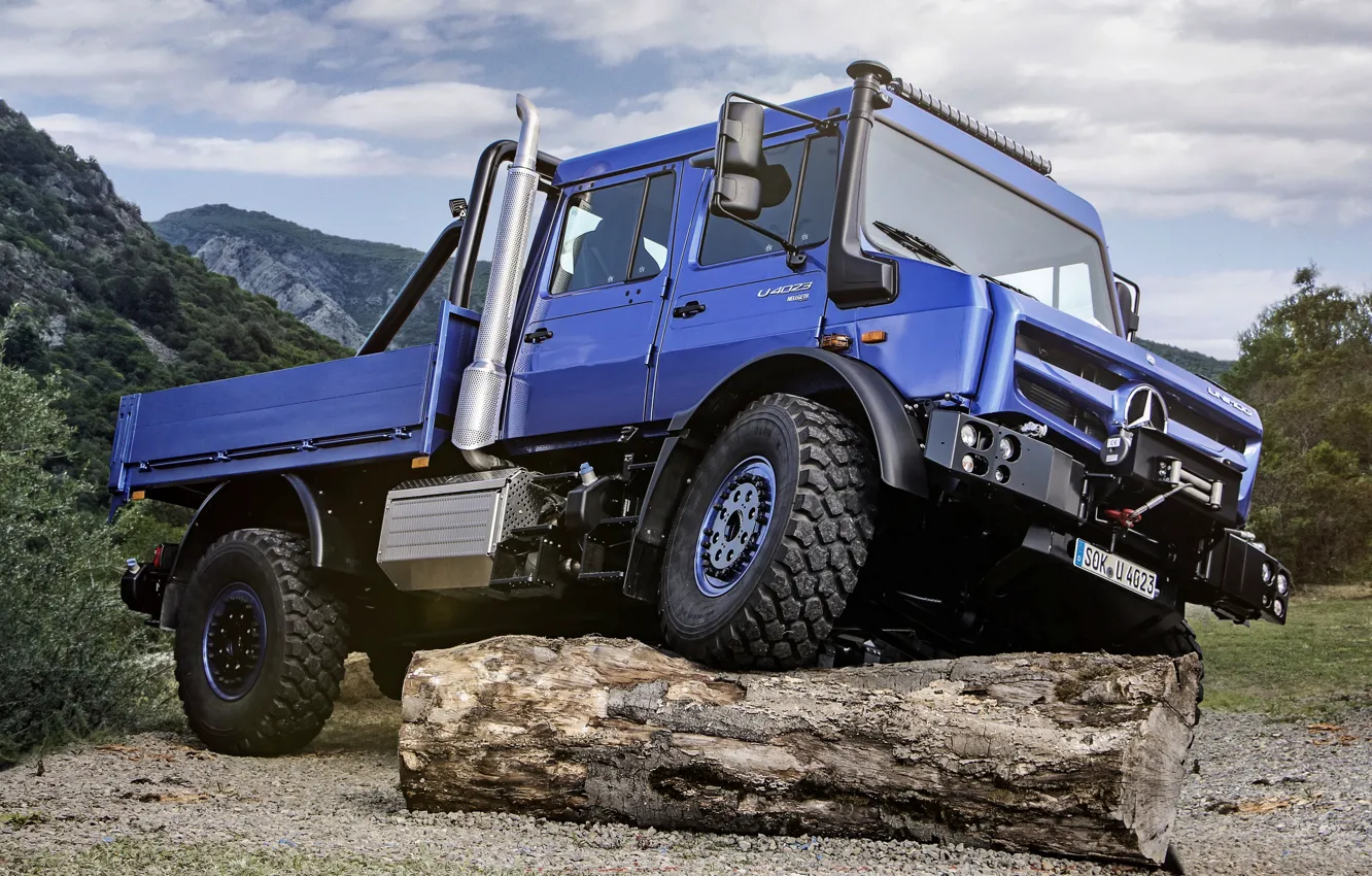 Photo wallpaper blue, Mercedes-Benz, truck, log, Unimog, U4023